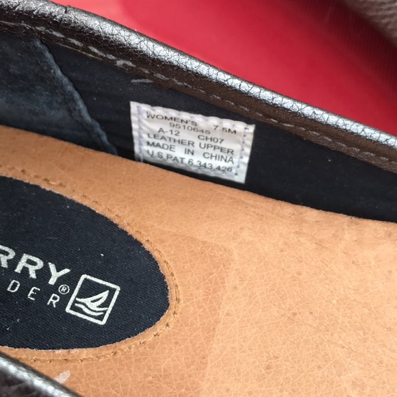 Sperry silver leather flats super comfortable - Picture 7 of 8